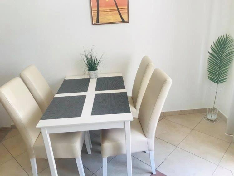 Apartment Andela คาชเตลา ภายนอก รูปภาพ